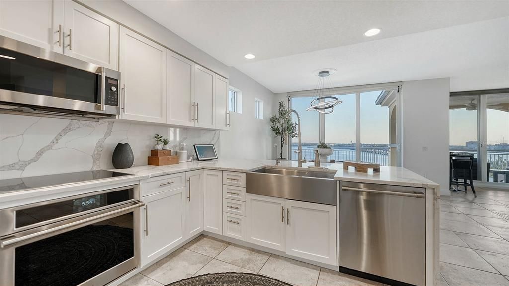 Interior, Kitchen, Pendant Lights, Recessed Lighting, Stainless Steel Appliances, Water