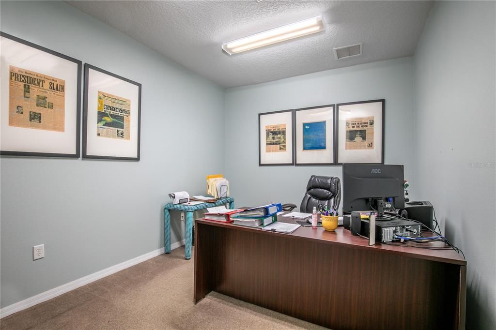 Home Office, Interior