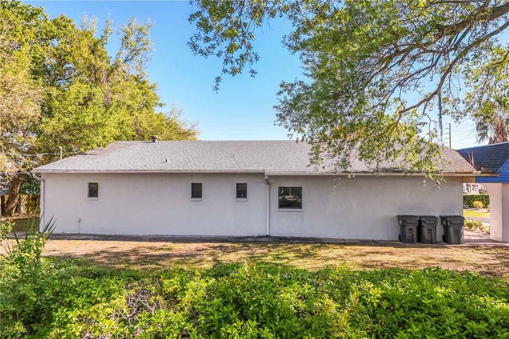 Backyard, Exterior