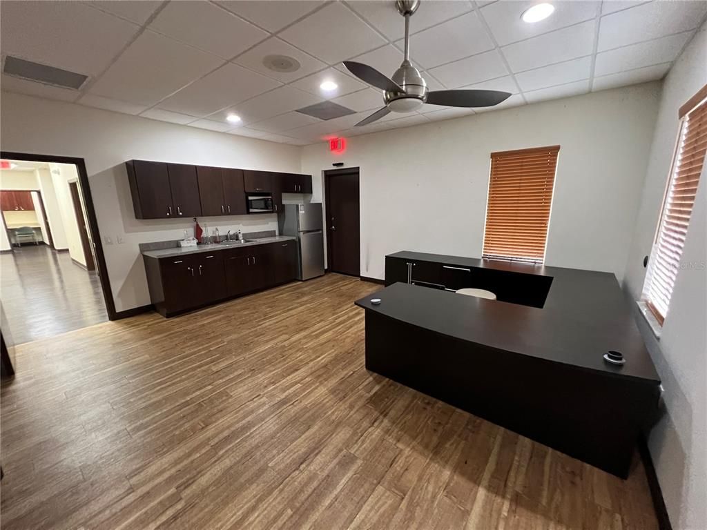 Interior, Kitchen, Recessed Lighting, Wood Texture Flooring