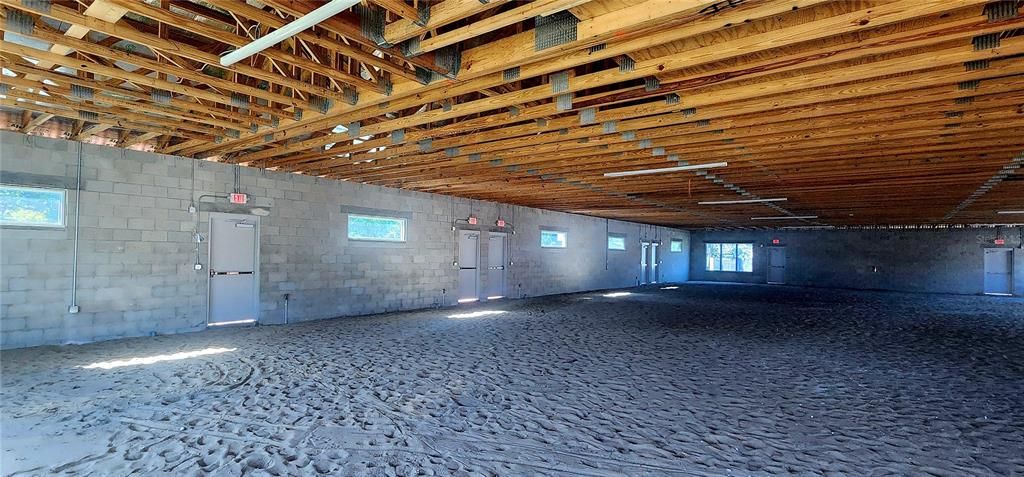 Empty room, Interior, Wooden Beams