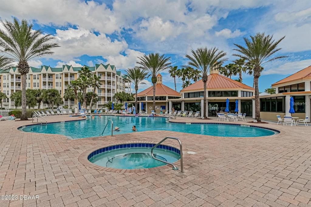 Exterior, Pool