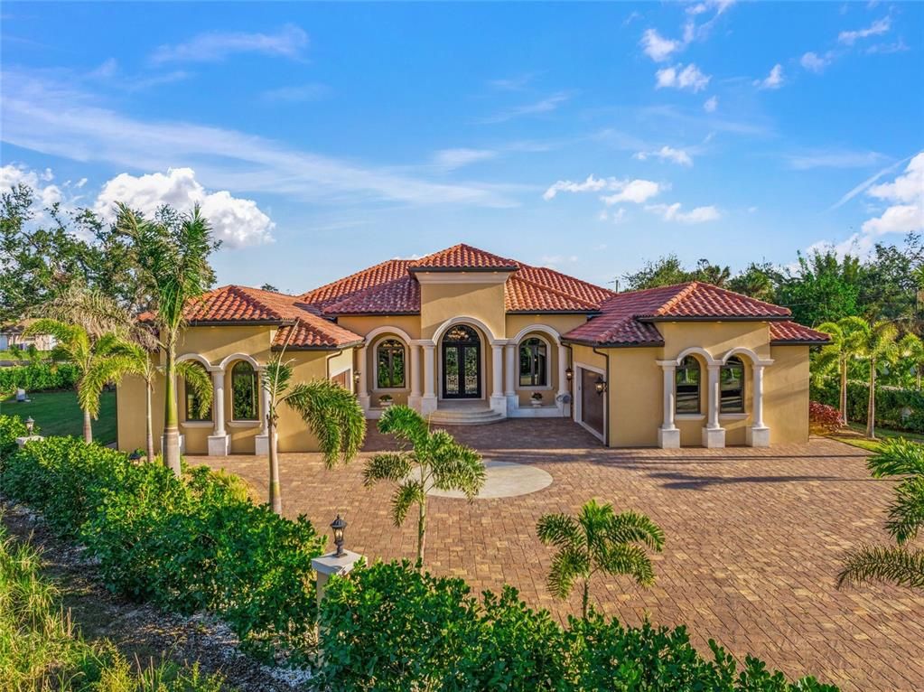 Backyard, Exterior, Facade, Mediterranean