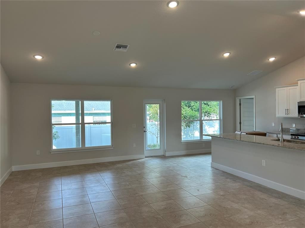 Empty room, Interior, Kitchen, Recessed Lighting