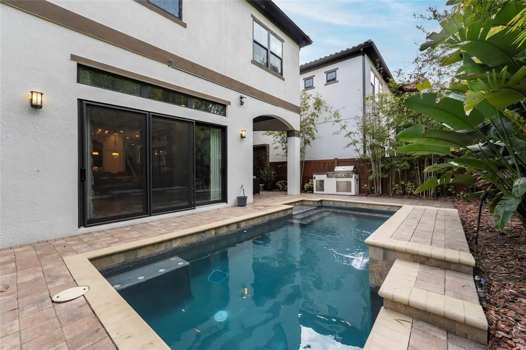 Exterior, Outdoor Kitchen, Pool
