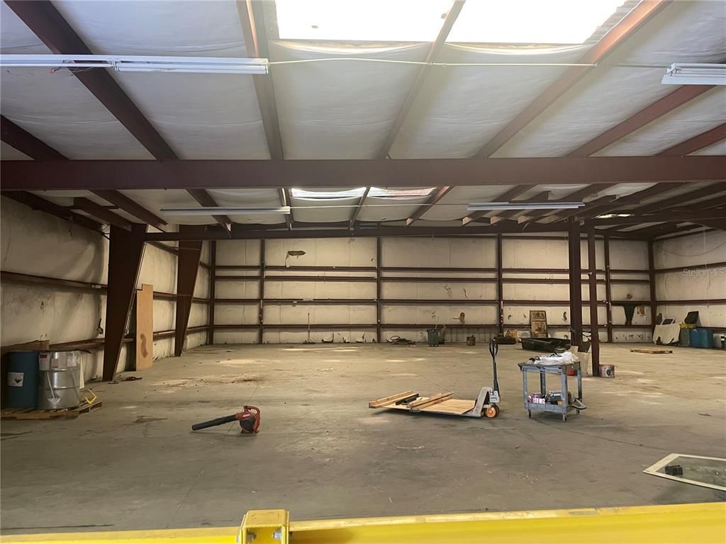 Garage, Interior