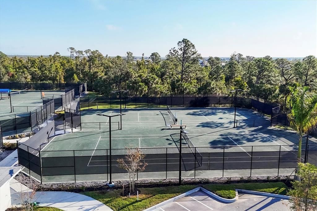 Exterior, Tennis Courts