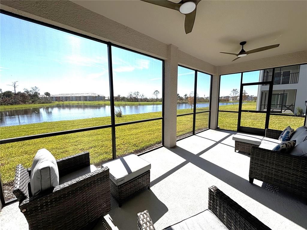 Interior, Sun Room, Water