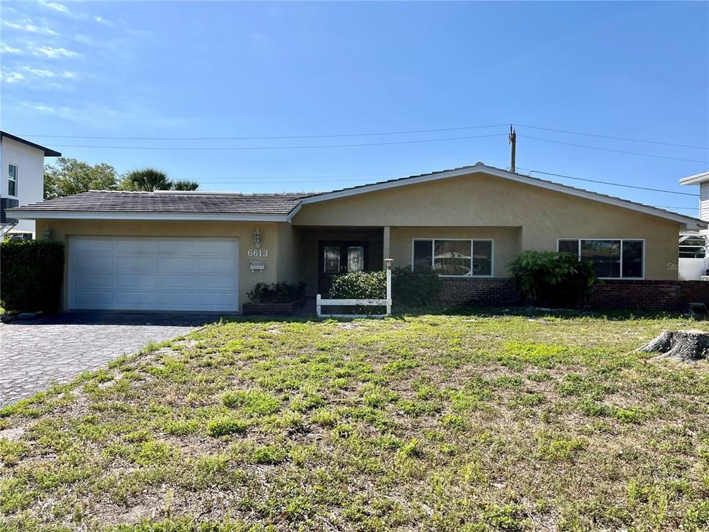 Attached, Backyard, Exterior, Facade, Ranch