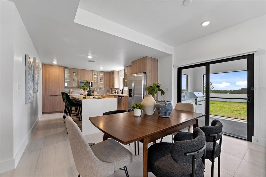 Dining room, Interior, Kitchen, Recessed Lighting