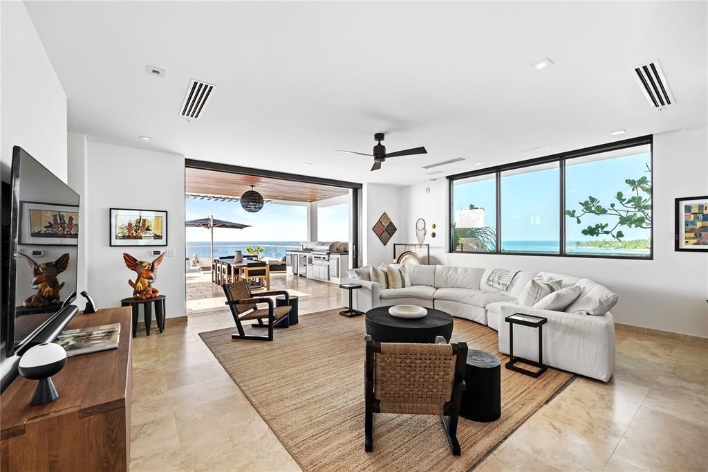 Interior, Living room, Recessed Lighting, Water