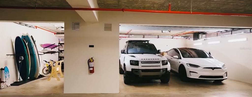 Garage, Interior