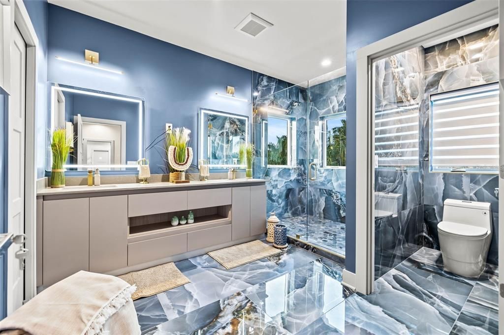 Bathroom, Interior, Recessed Lighting