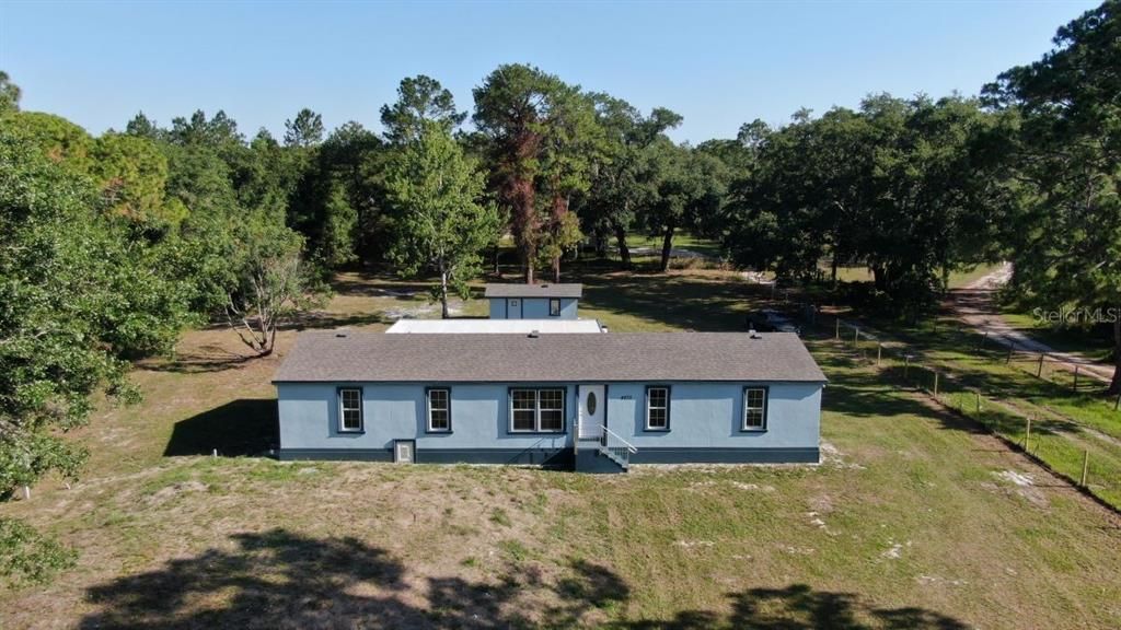 Exterior, Drone