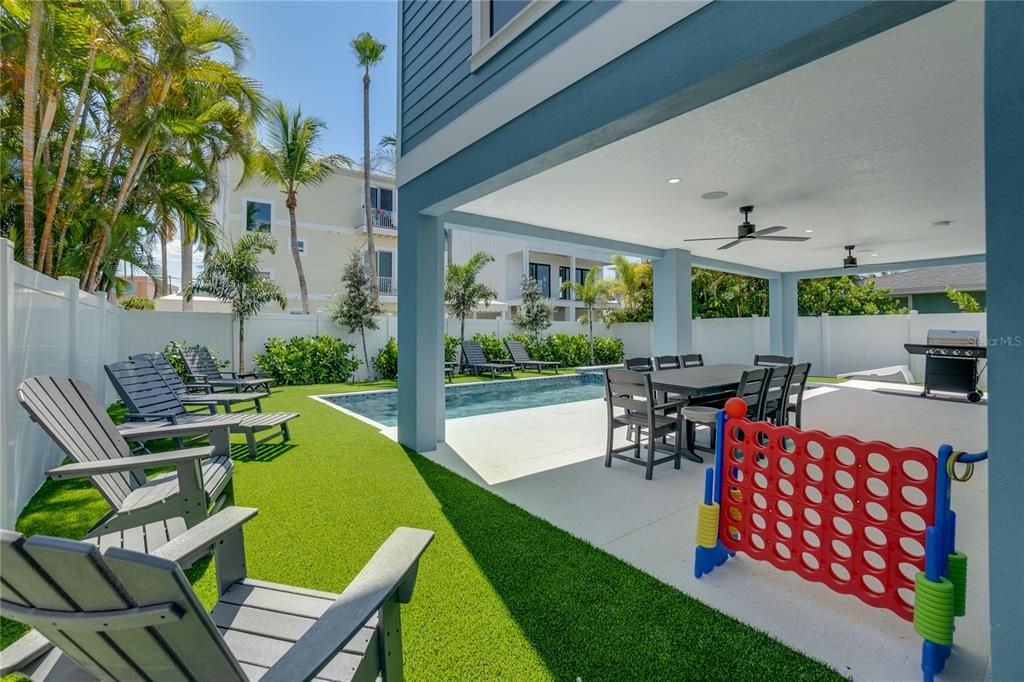 Backyard, Exterior