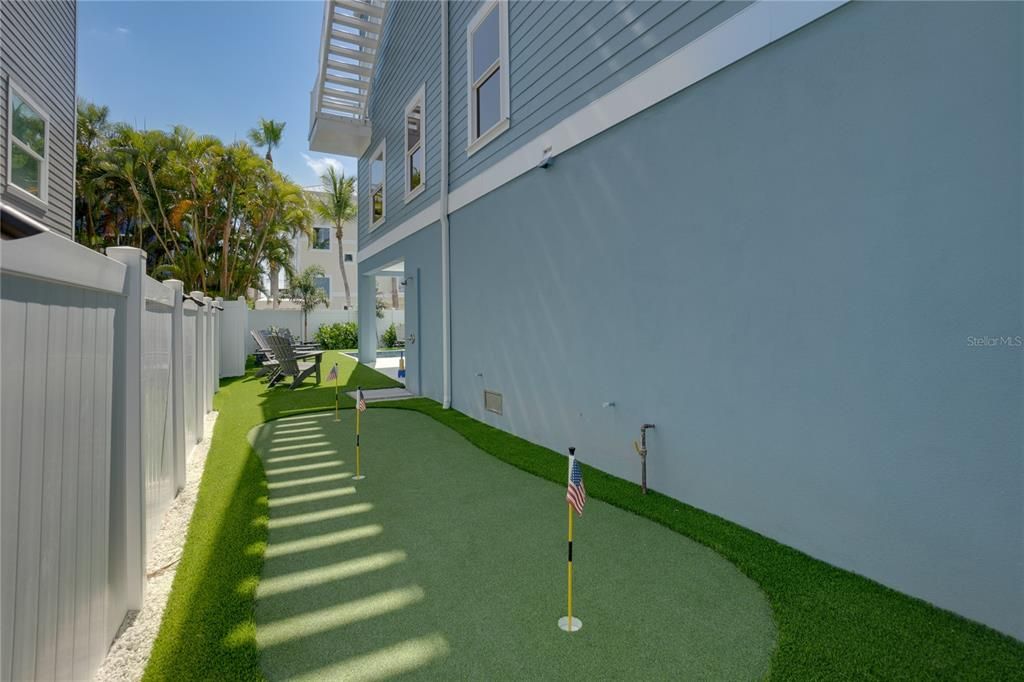 Backyard, Exterior