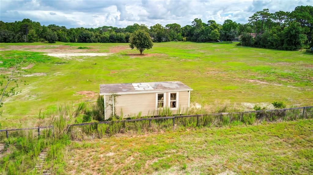 Exterior, Drone