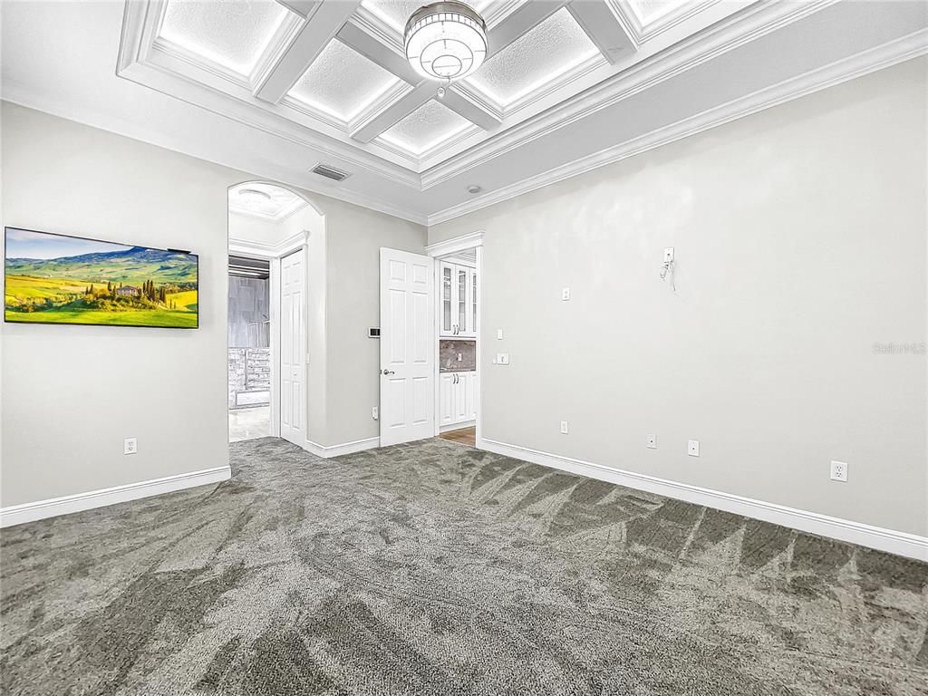 Empty room, Interior, Recessed Lighting