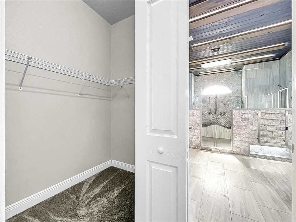 Interior, Walk-in Closets