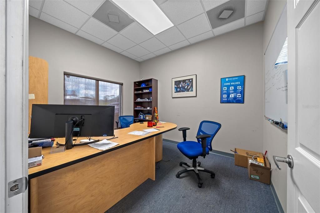 Home Office, Interior