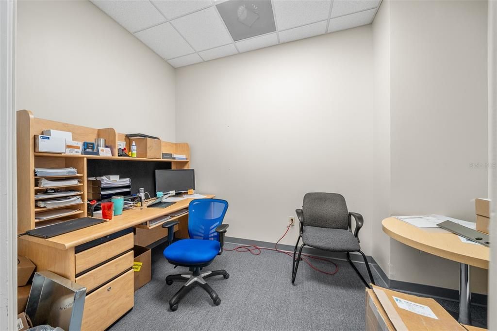 Home Office, Interior