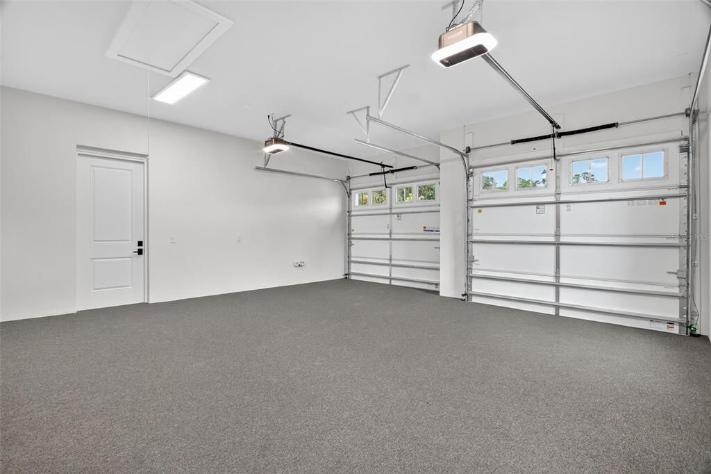 Garage, Interior