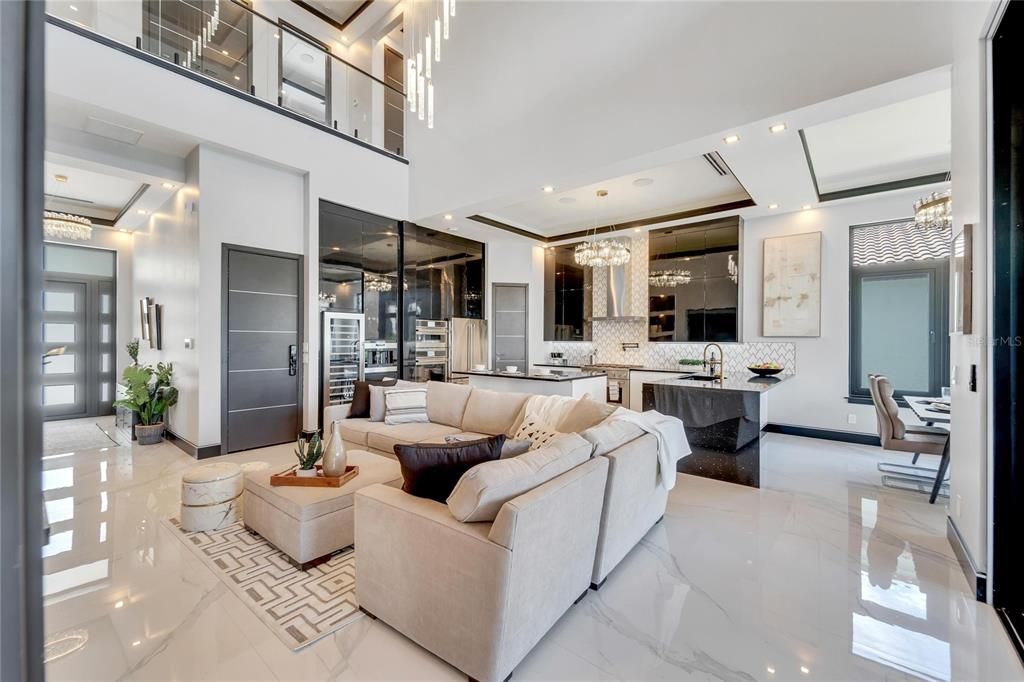 Chandelier, Dining room, Interior, Living room, Marble, Recessed Lighting