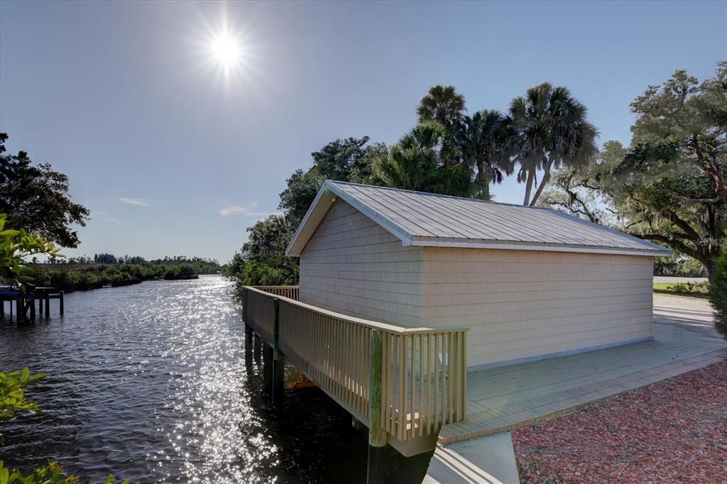 Detached Garage, Exterior, Water