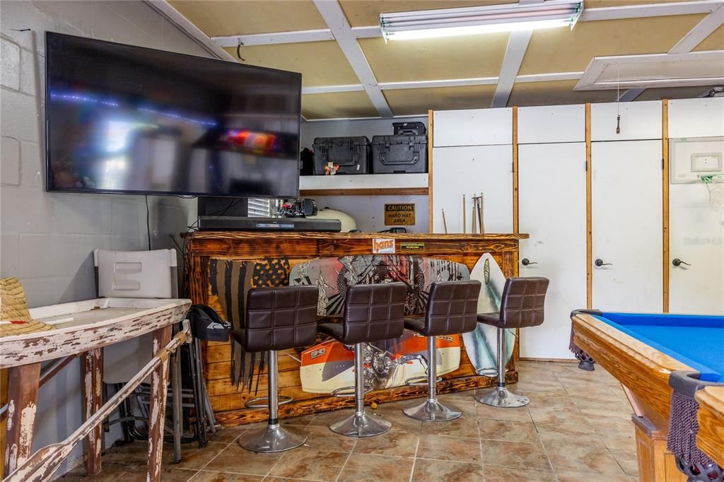 Billiard Table, Game Room, Interior
