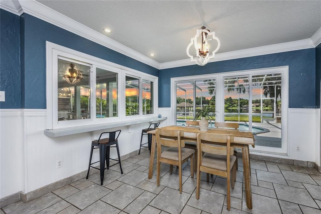 Dining room, Interior, Recessed Lighting