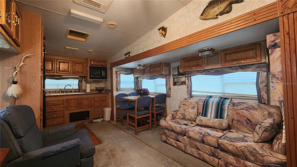 Dining room, Interior