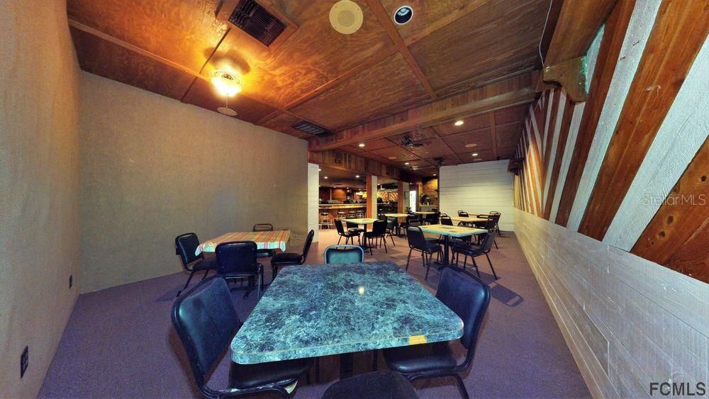 Dining room, Interior, Recessed Lighting, Wooden Beams, Wooden Ceilings