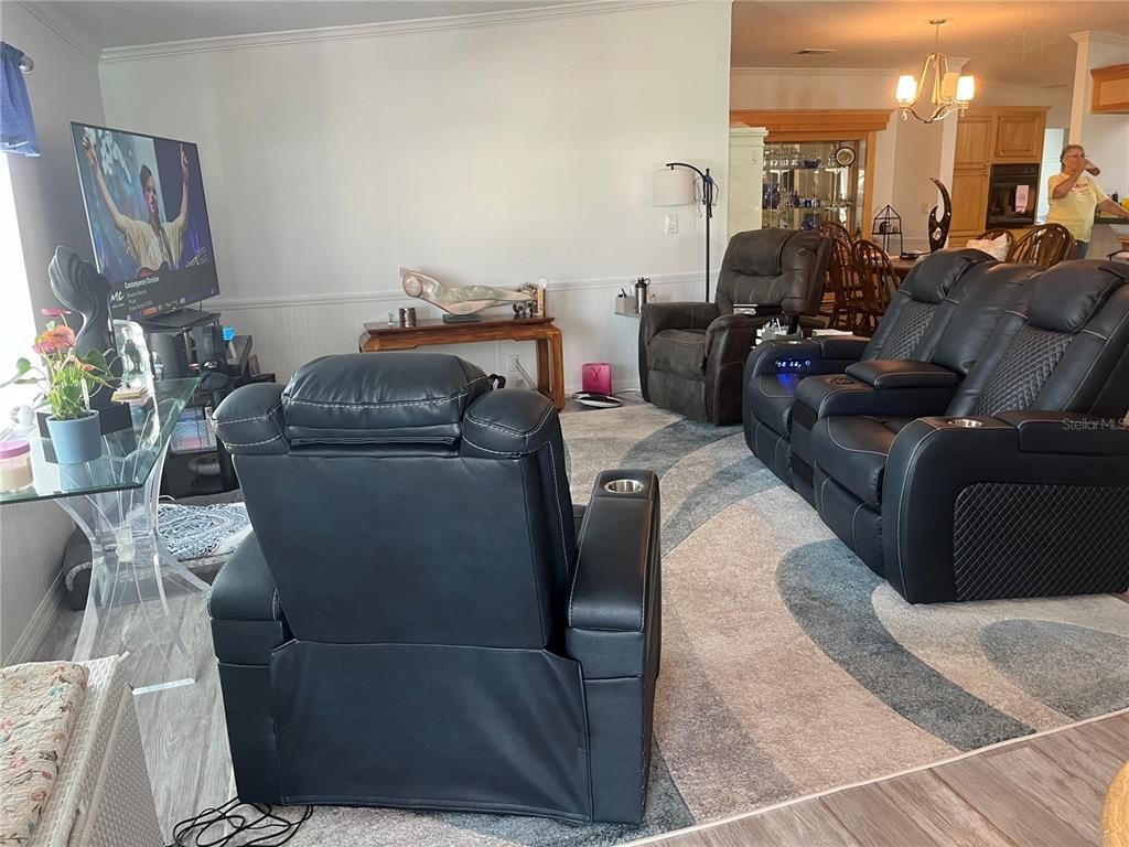 Chandelier, Home Theatre Room, Dining room, Interior, Living room