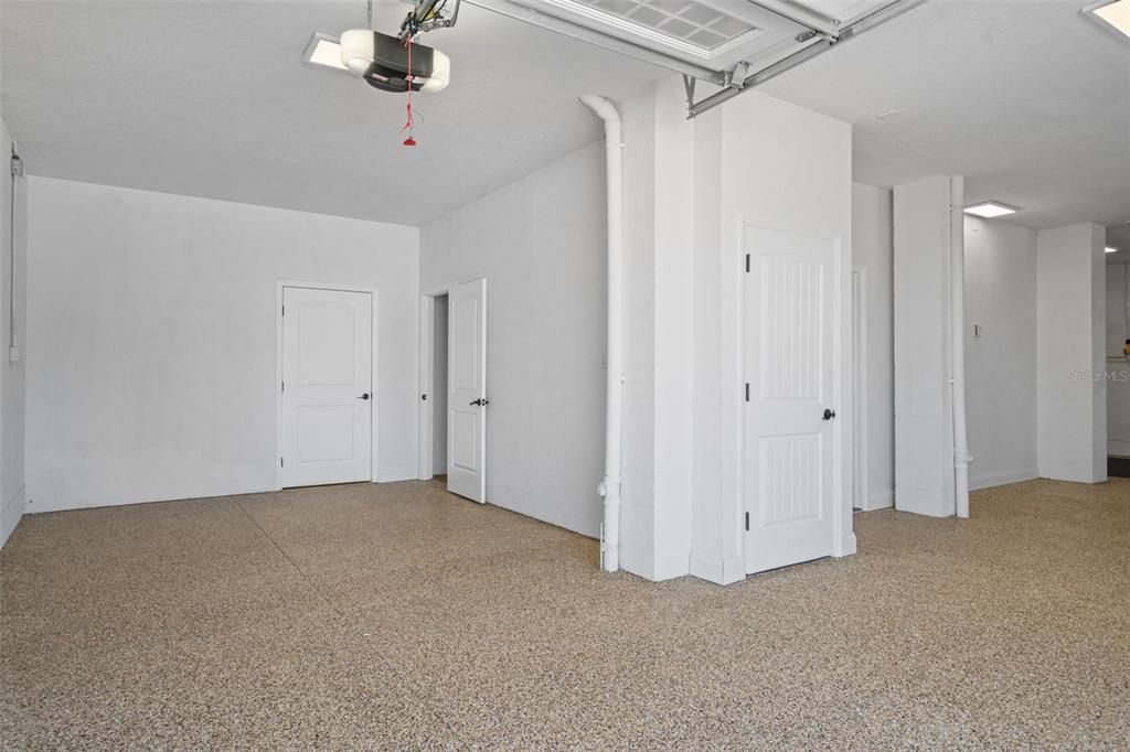 Garage, Interior