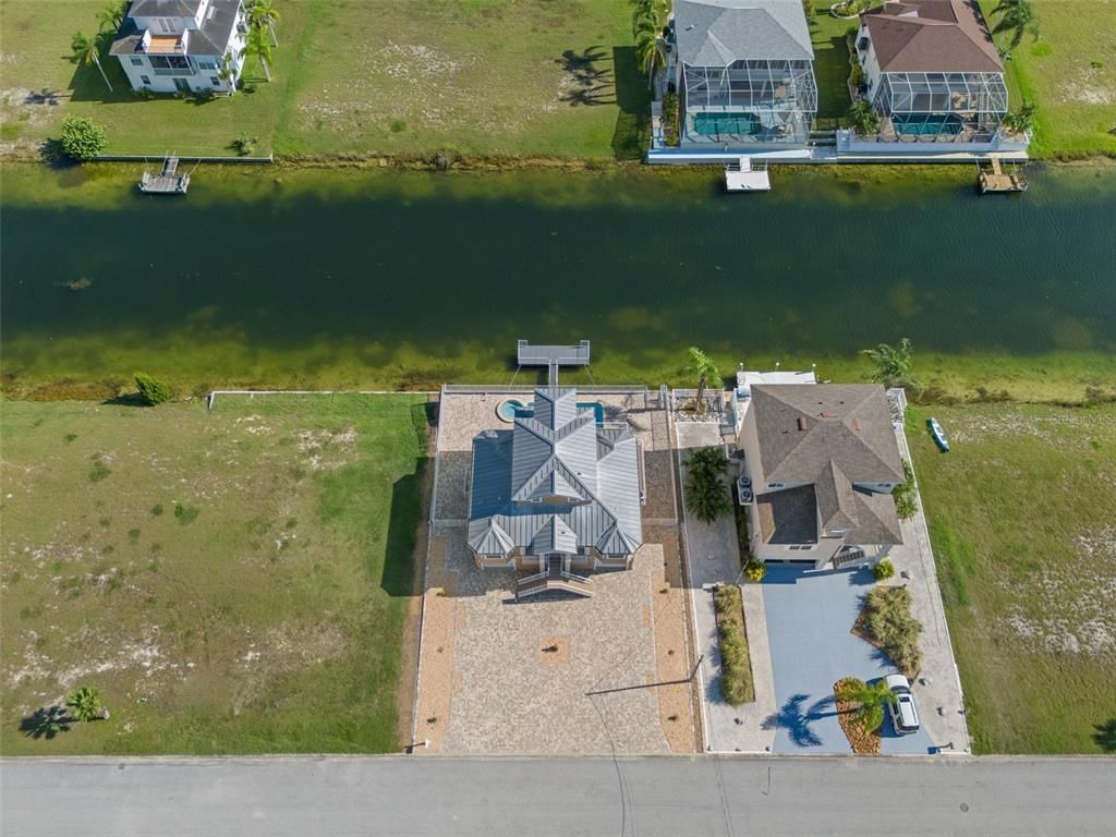 Exterior, Drone