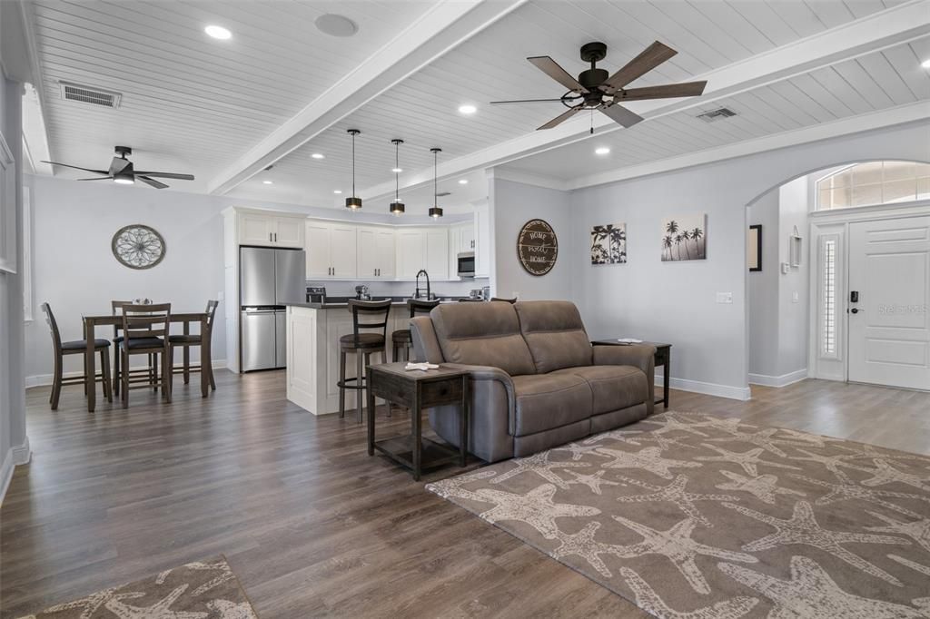 Dining room, Interior, Kitchen, Living room, Pendant Lights, Recessed Lighting, Stainless Steel Appliances, Wood Texture Flooring