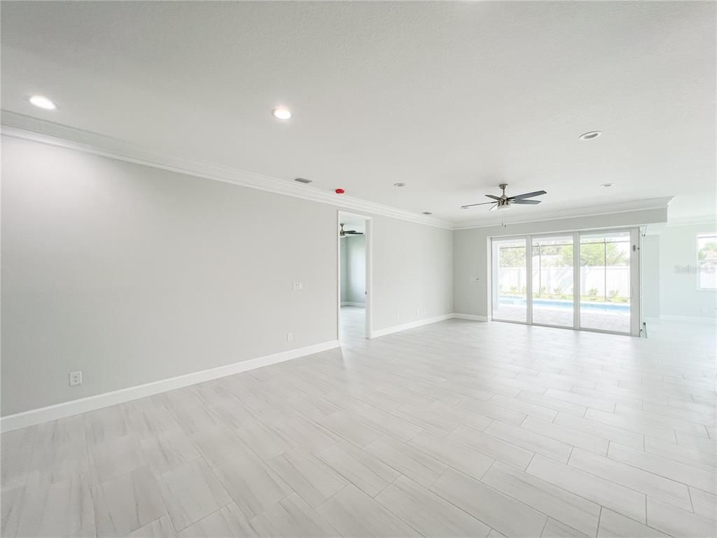 Empty room, Interior, Recessed Lighting, Wood Texture Flooring