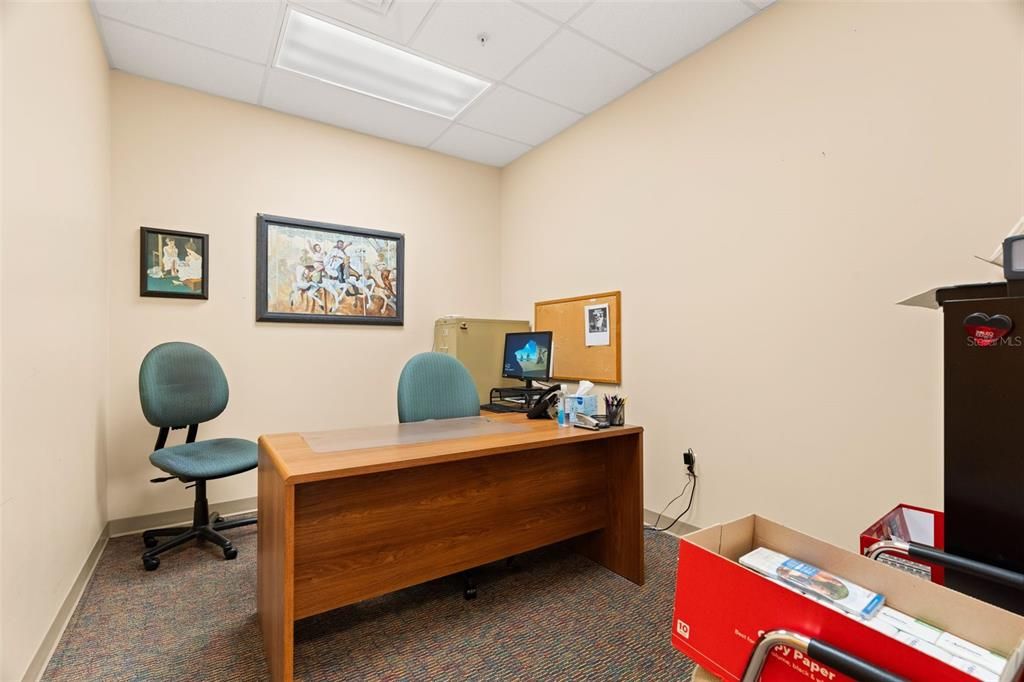 Home Office, Interior