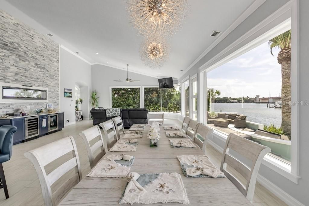 Chandelier, Dining room, Interior, Recessed Lighting, Water, Wood Texture Flooring