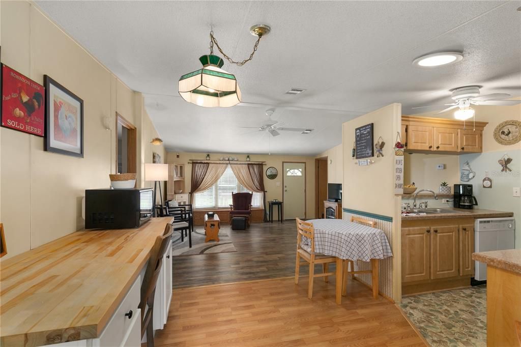 Dining room, Interior, Kitchen, Recessed Lighting, Wood Texture Flooring
