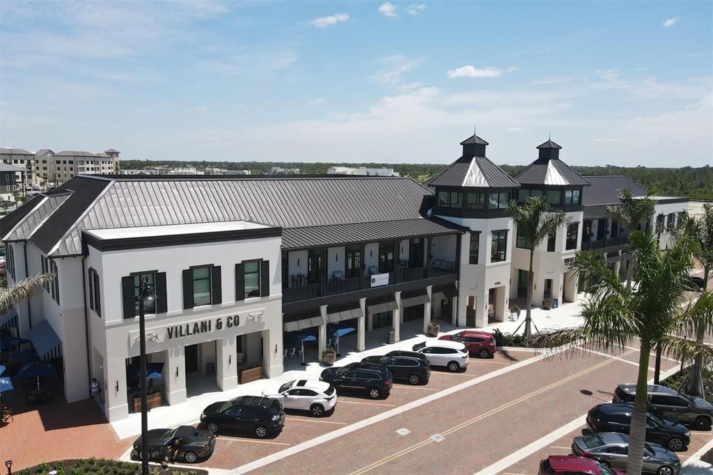 Exterior, Facade, Highrise