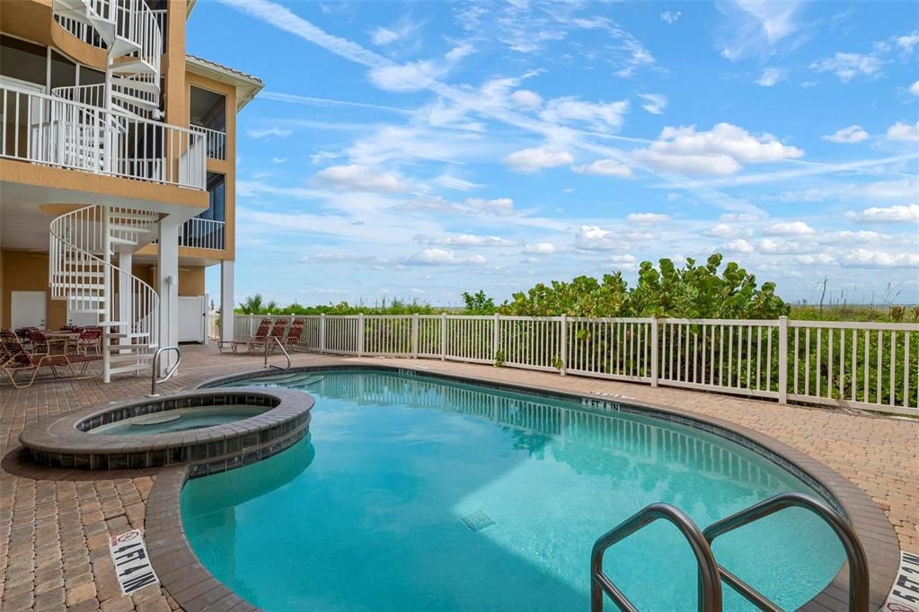 Exterior, Pool