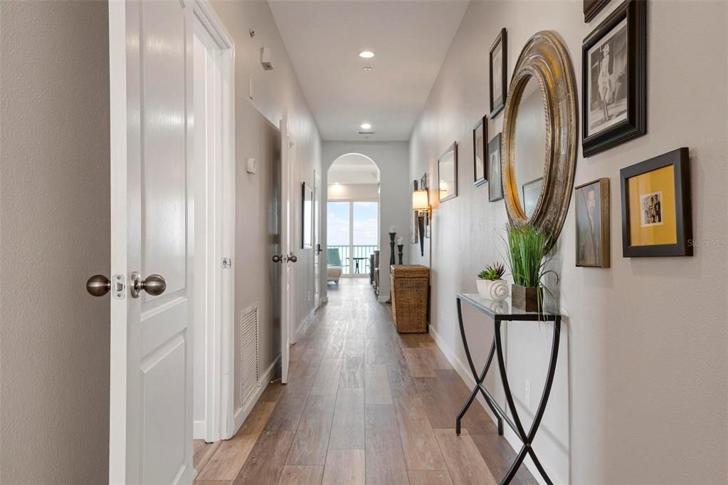 Interior, Recessed Lighting, Wood Texture Flooring