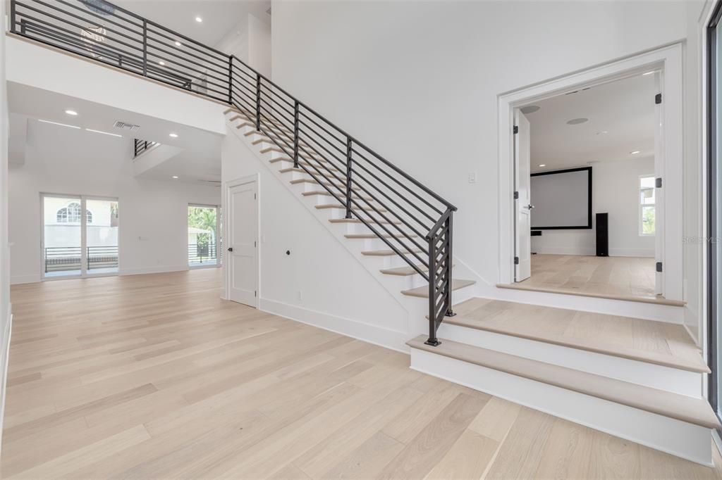 Interior, Recessed Lighting, Wood Texture Flooring
