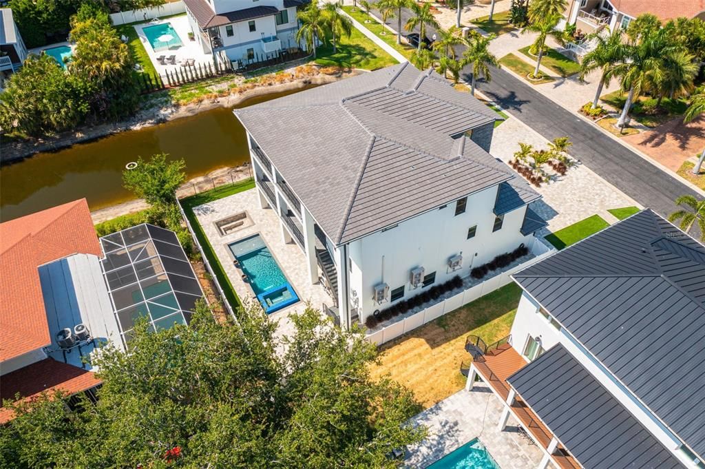 Exterior, Drone