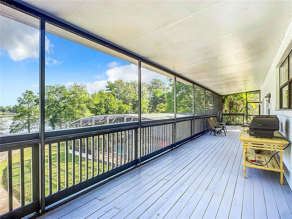 Interior, Sun Room, Wood Texture Flooring