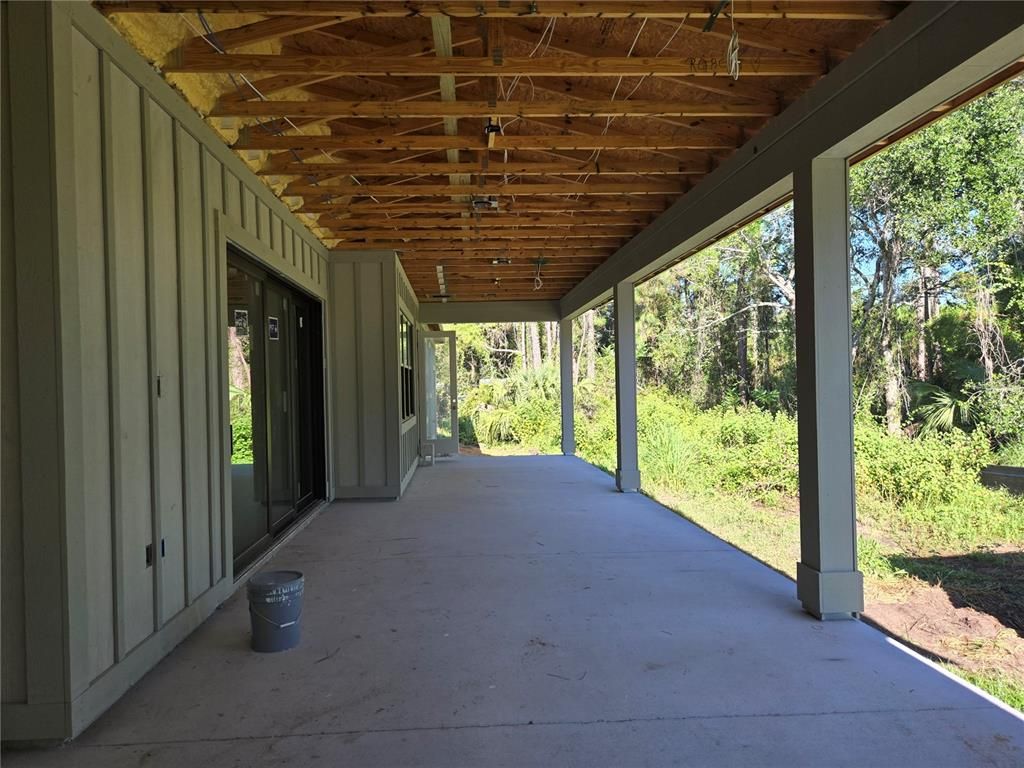 Exterior, Wooden Beams