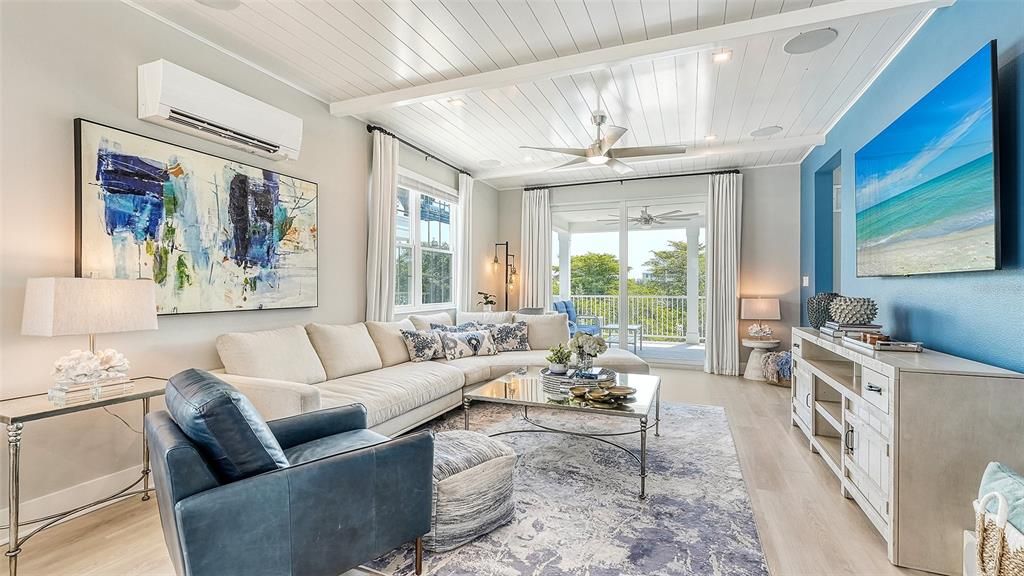 Interior, Living room, Recessed Lighting, Wood Texture Flooring