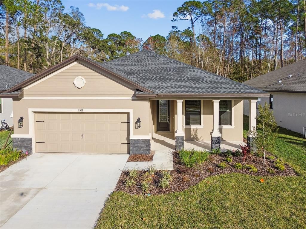 Attached, Exterior, Facade, Ranch