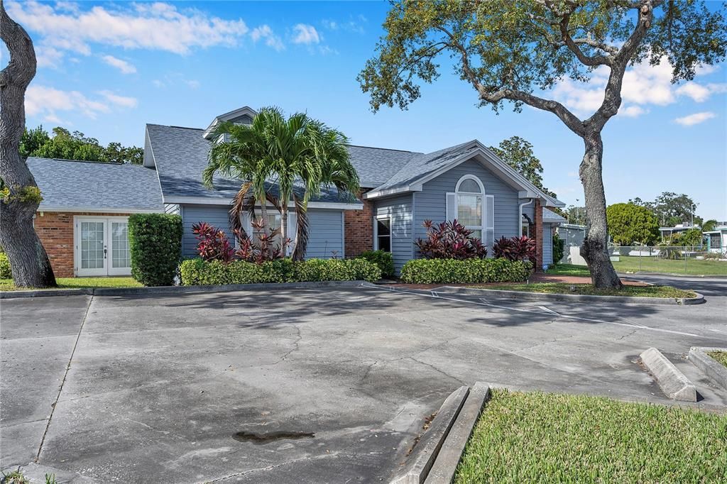 Attached, Exterior, Facade, Brick Facade, Ranch